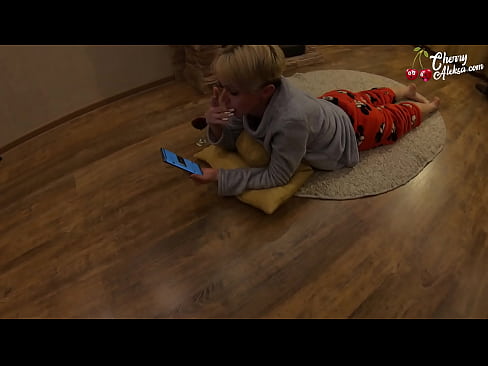 ❤️ Crazy Blonde បឺតជញ្ជក់ Dick ដ៏ធំ ហើយលោតលើវា - ការរួមភេទតាមរន្ធគូថ ️ វីដេអូសិច នៅ km.pornoklinge.ru ☑